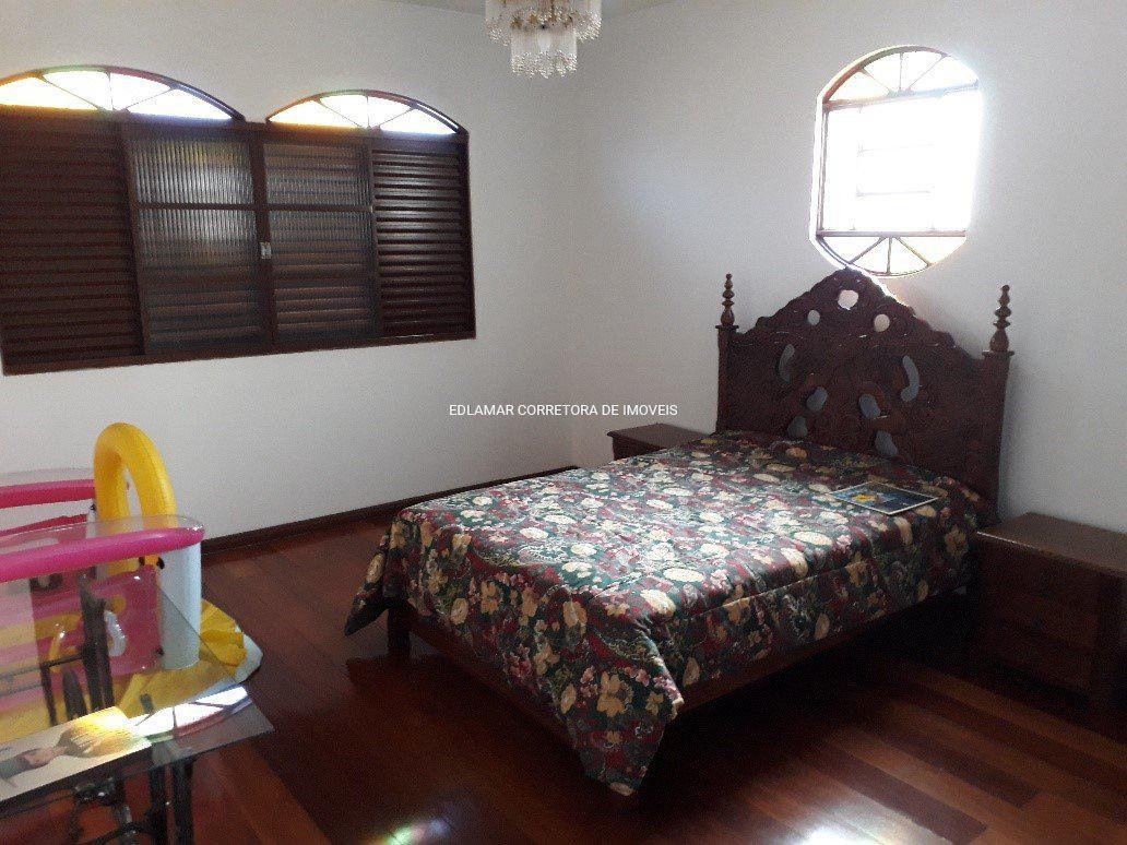 Casa, Jardim Riacho das Pedras, 6 Quartos, 9 Vagas, 1 Suíte