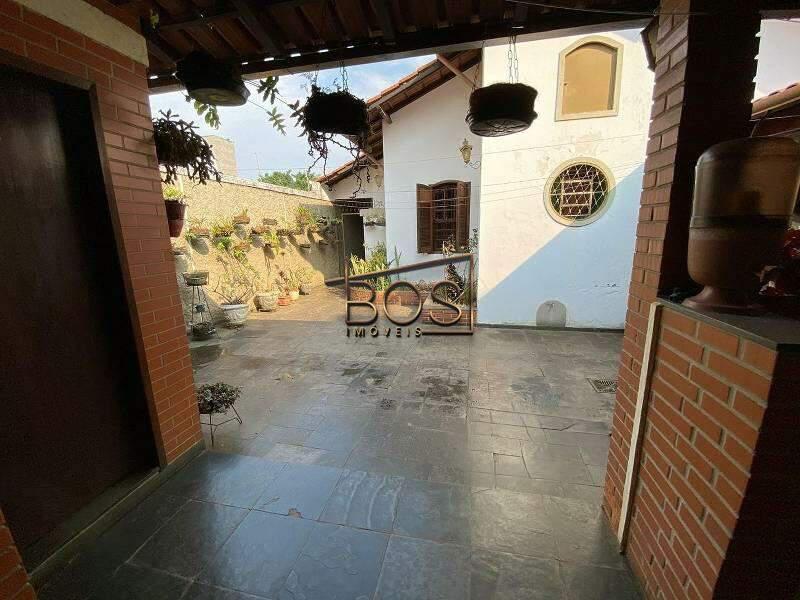 Casa, Santa Lúcia, 5 Quartos, 4 Vagas, 3 Suítes
