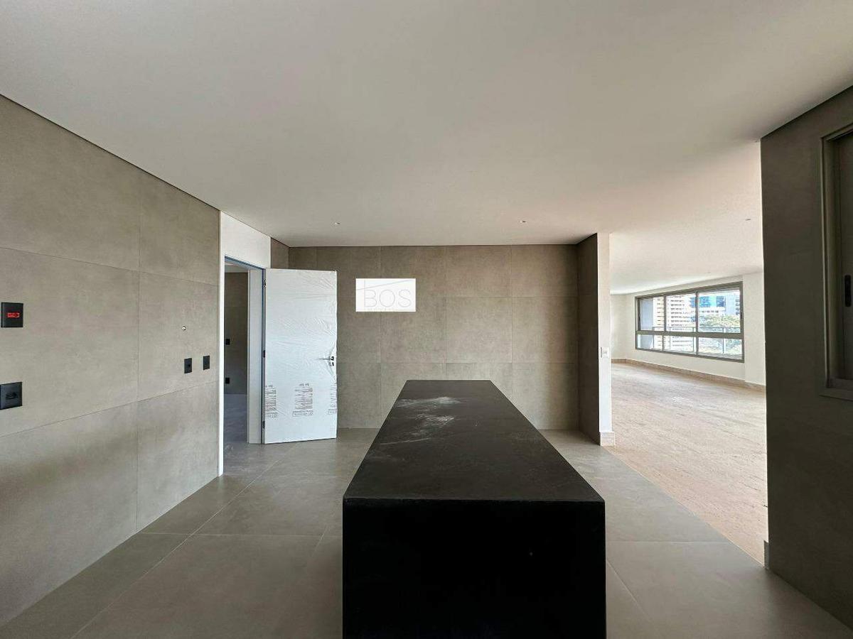 Apartamento, Santa Lúcia, 4 Quartos, 4 Vagas, 4 Suítes