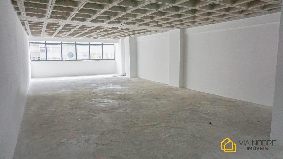 Sala, Centro