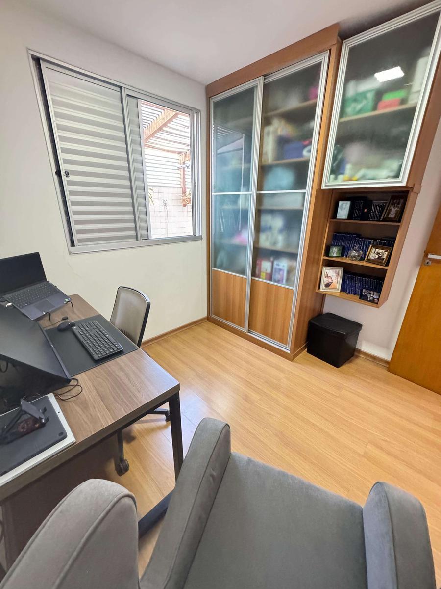 Apartamento, Sagrada Família, 3 Quartos, 1 Vaga, 1 Suíte