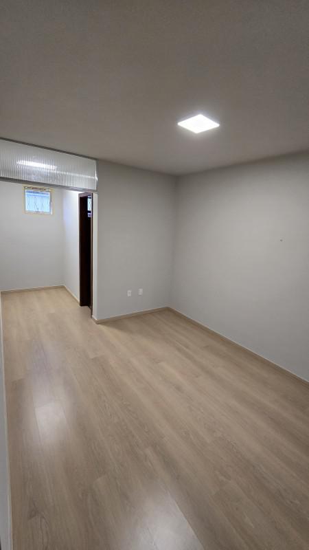 Casa, Castelo, 4 Quartos, 2 Vagas, 1 Suíte