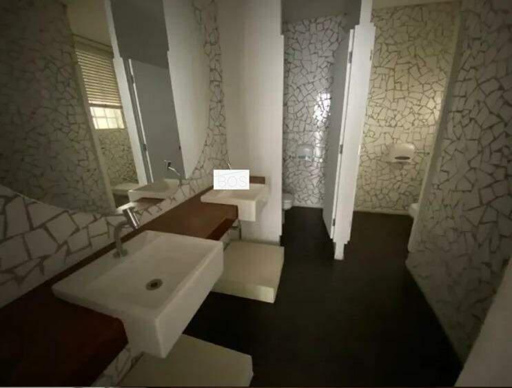 Casa, Savassi, 0 Quarto, 0 Vaga