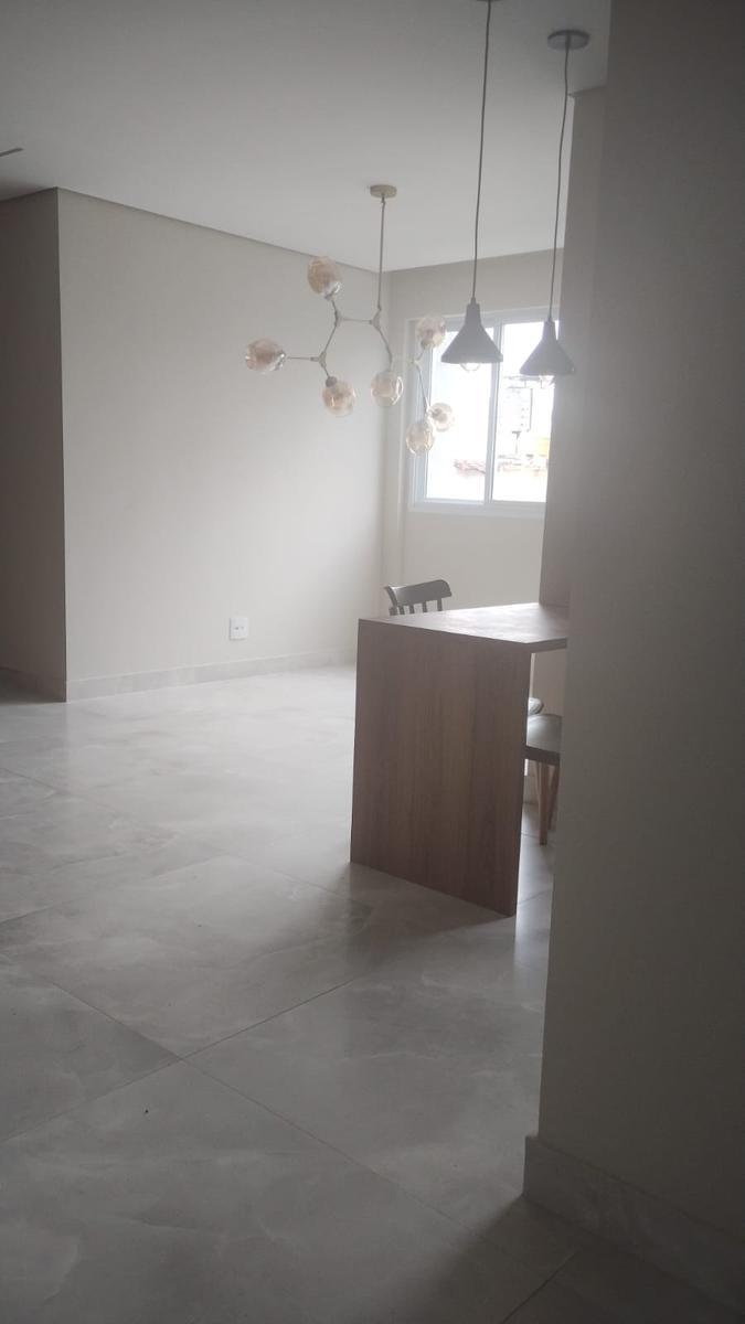 Apartamento, Sagrada Família, 3 Quartos, 2 Vagas, 1 Suíte