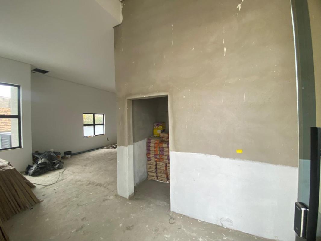 Andar, Centro, 2 Quartos, 0 Vaga