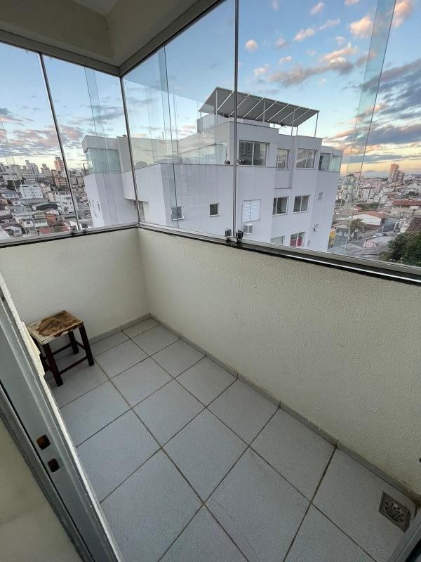 Cobertura, Sagrada Família, 4 Quartos, 2 Vagas, 1 Suíte