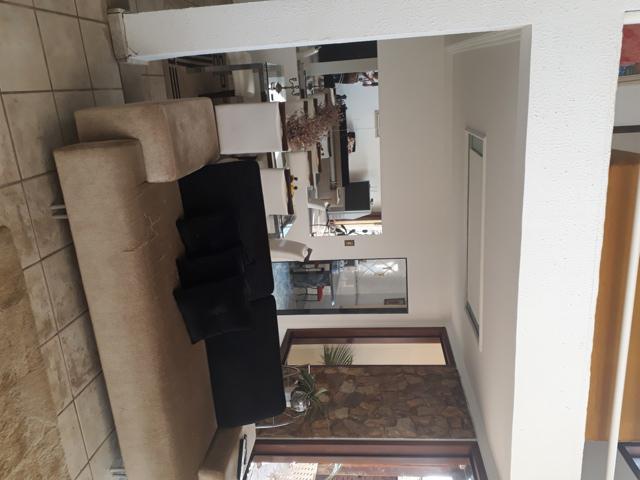 Casa, Trevo, 4 Quartos, 6 Vagas, 4 Suítes