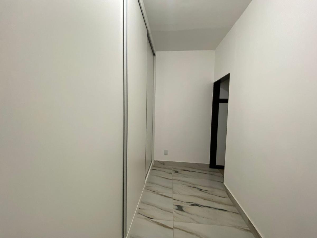 Casa, Castelo, 4 Quartos, 3 Vagas, 3 Suítes