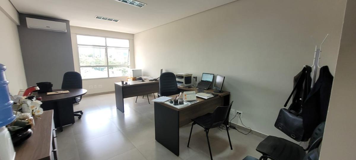 Sala, Barro Preto, 0 Quarto, 0 Vaga