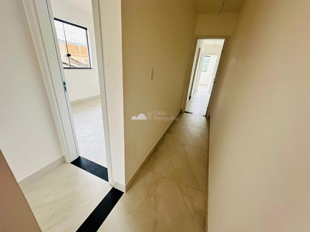 Casa, Santa Branca, 3 Quartos, 2 Vagas, 1 Suíte