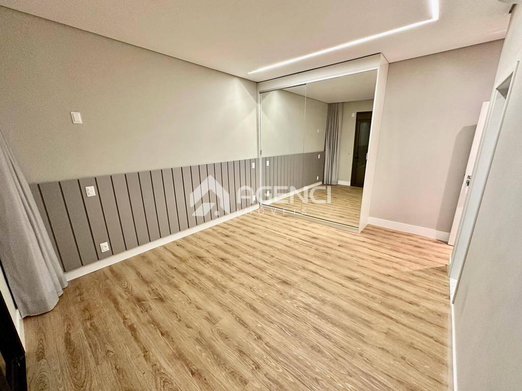 Casa, Alphaville - Lagoa dos Ingleses, 4 Quartos, 0 Vaga, 4 Suítes