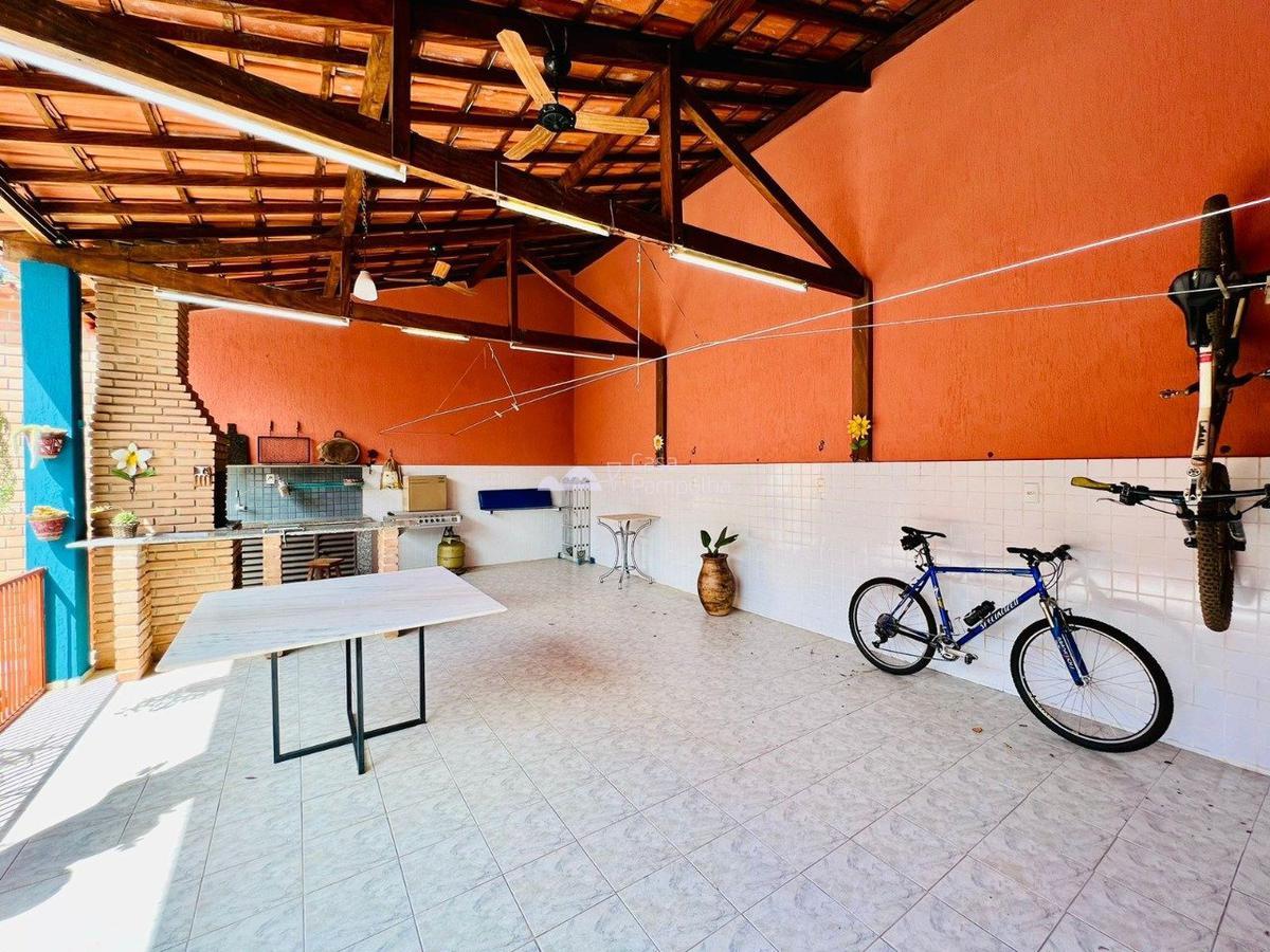 Casa, Itapoã, 4 Quartos, 3 Vagas, 1 Suíte