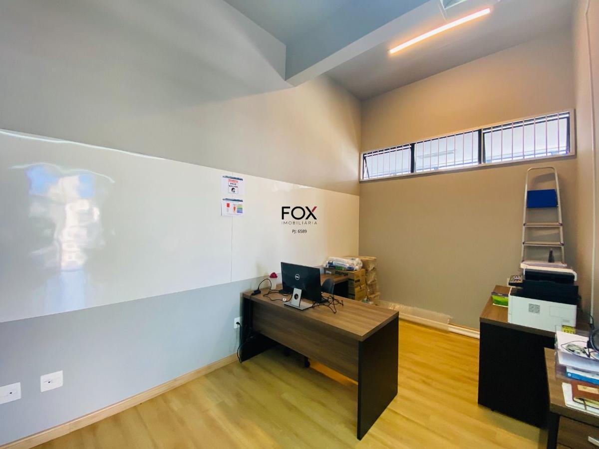 Sala, Santa Lúcia, 0 Quarto, 4 Vagas