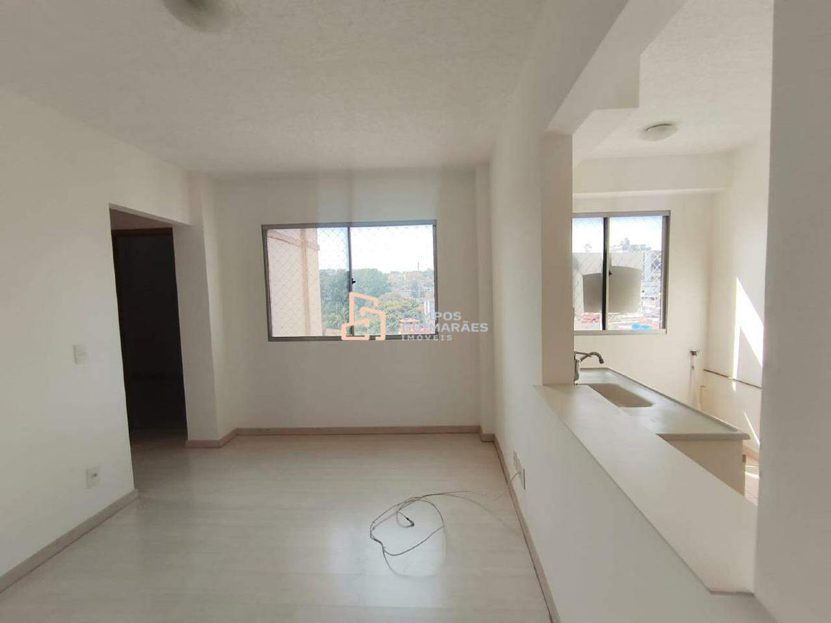 Apartamento, Santa Helena (barreiro), 2 Quartos, 1 Vaga