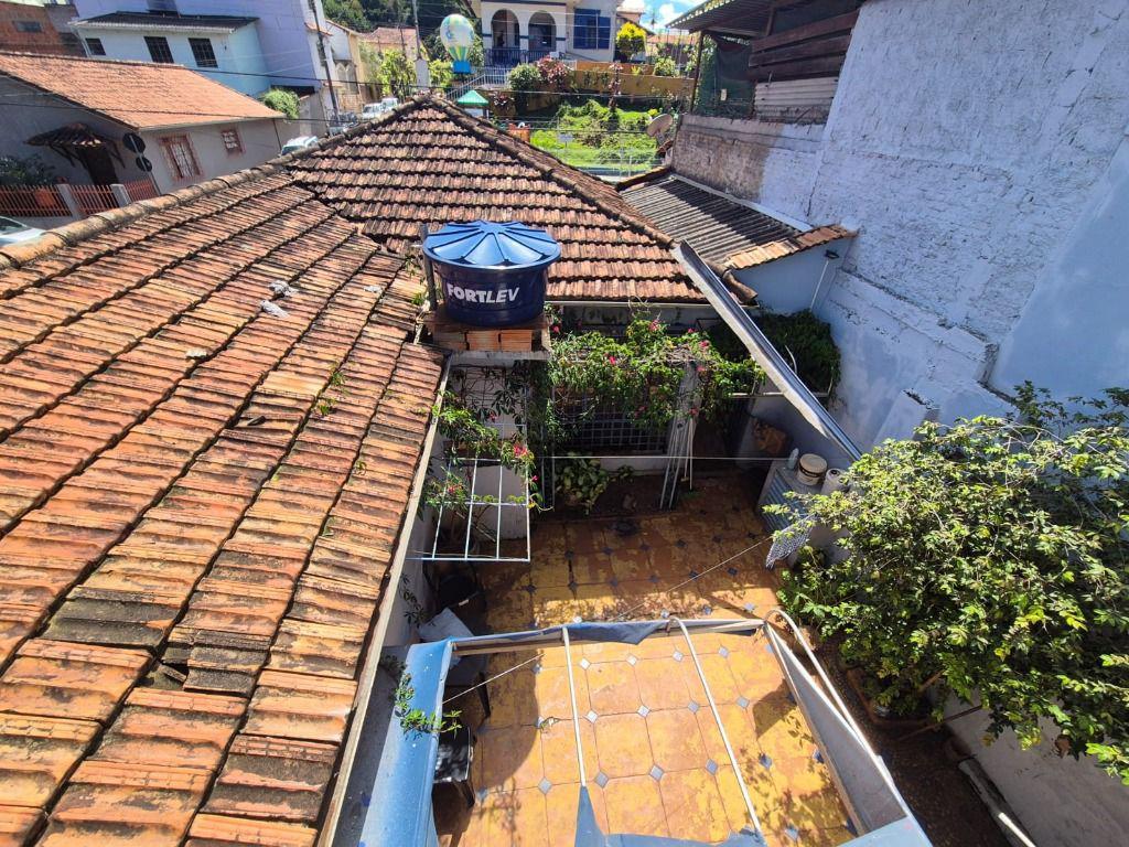 Casa, Centro, 2 Quartos, 0 Vaga