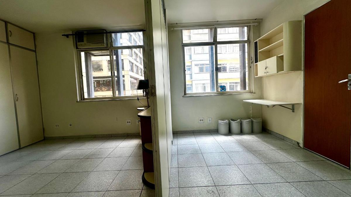 Sala, Centro, 0 Quarto, 0 Vaga