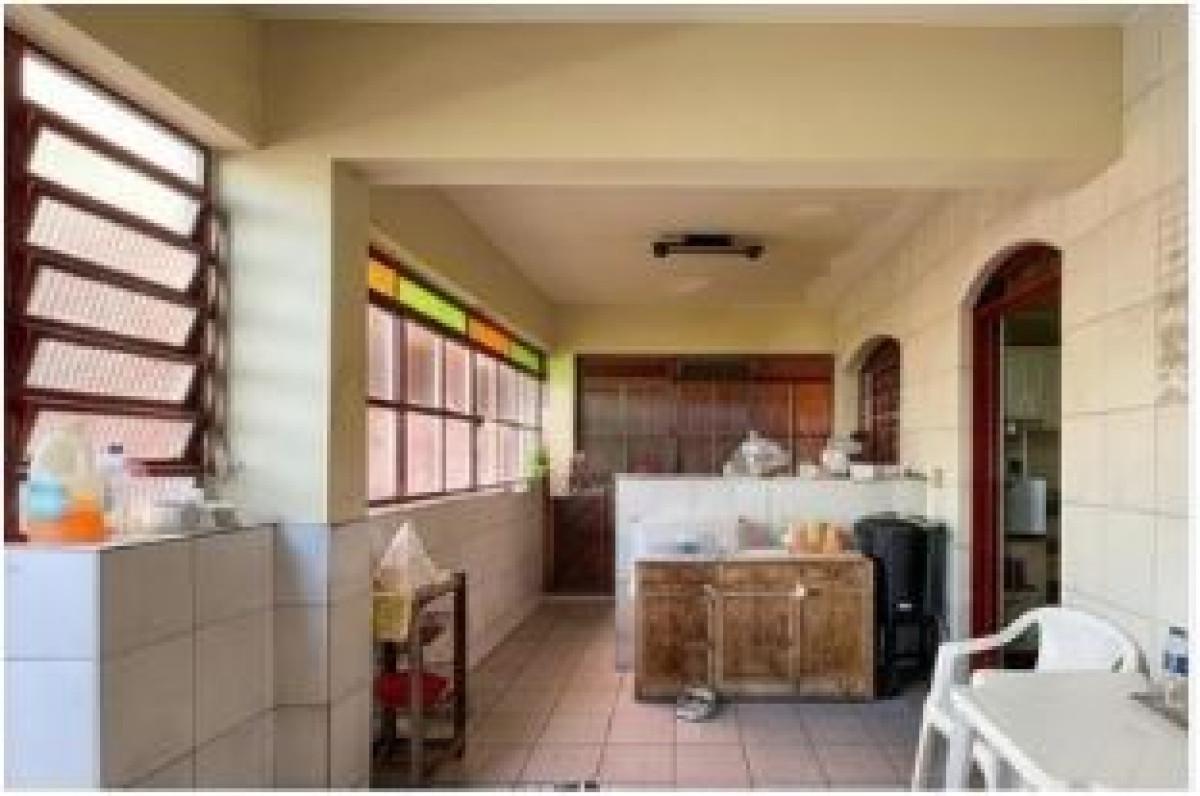 Casa, Piratininga (venda Nova), 6 Quartos, 4 Vagas, 1 Suíte