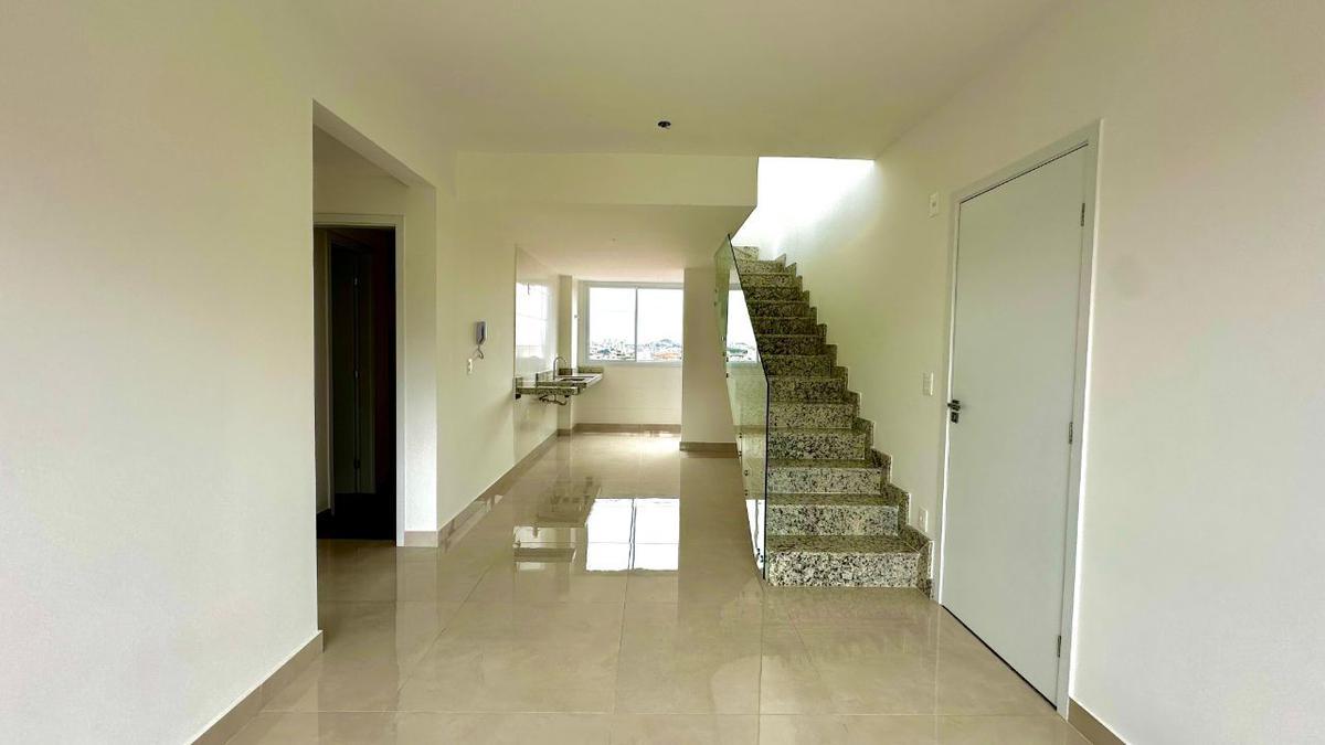 Cobertura, Santa Efigênia, 2 Quartos, 1 Vaga, 1 Suíte