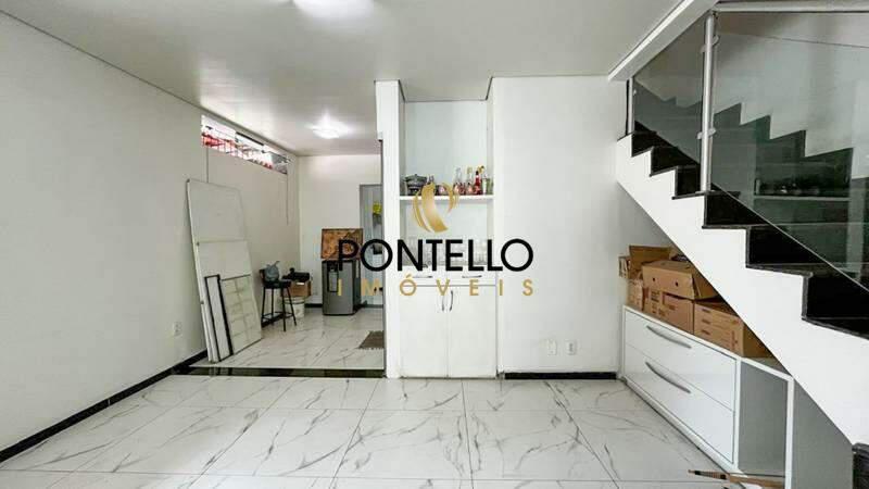 Casa, Santa Branca, 2 Quartos, 1 Vaga, 2 Suítes