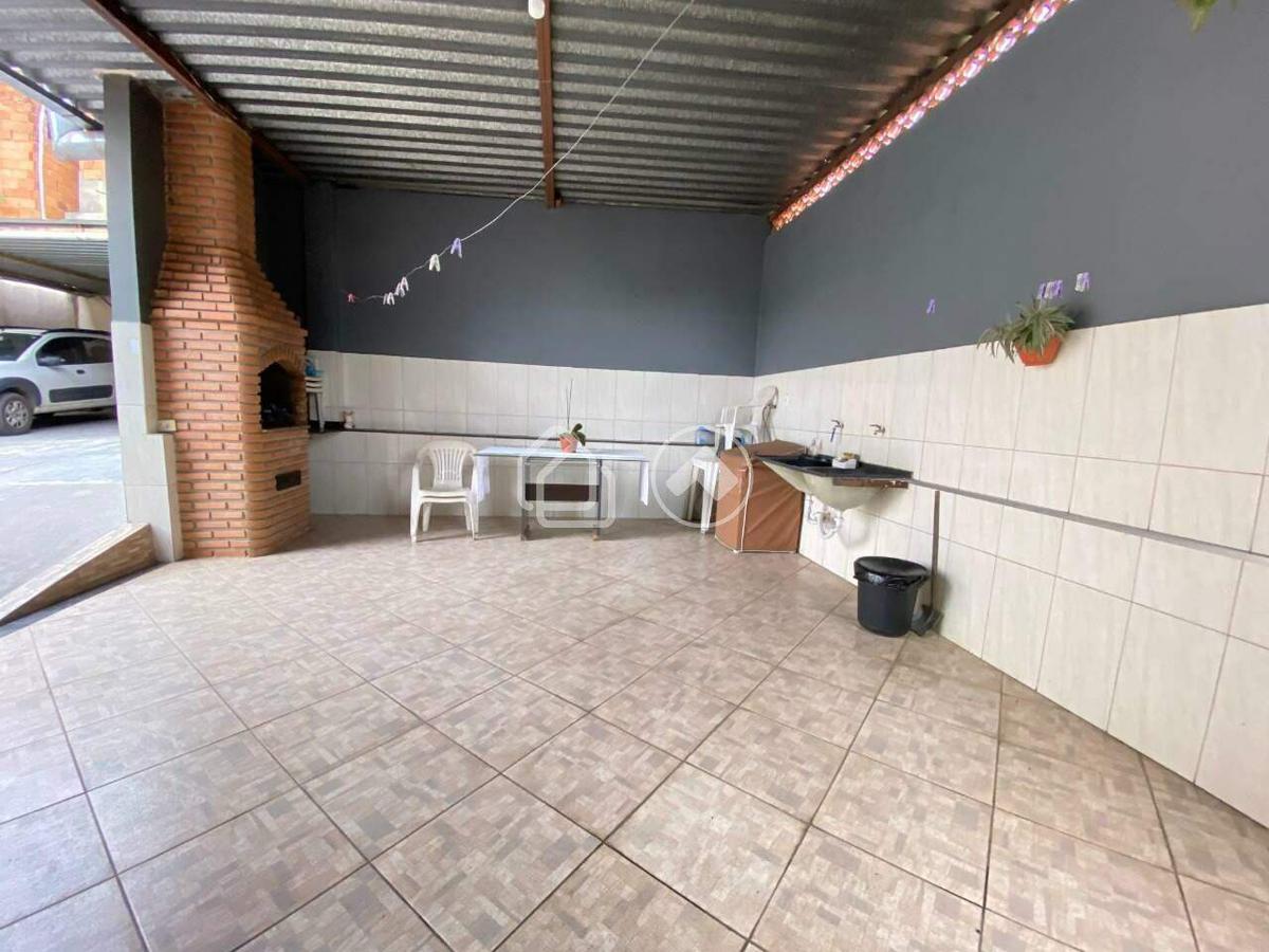 Casa, Dom Bosco, 3 Quartos, 8 Vagas