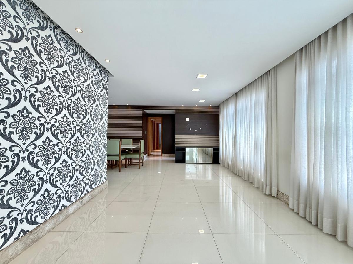 Apartamento, São José, 4 Quartos, 4 Vagas, 2 Suítes