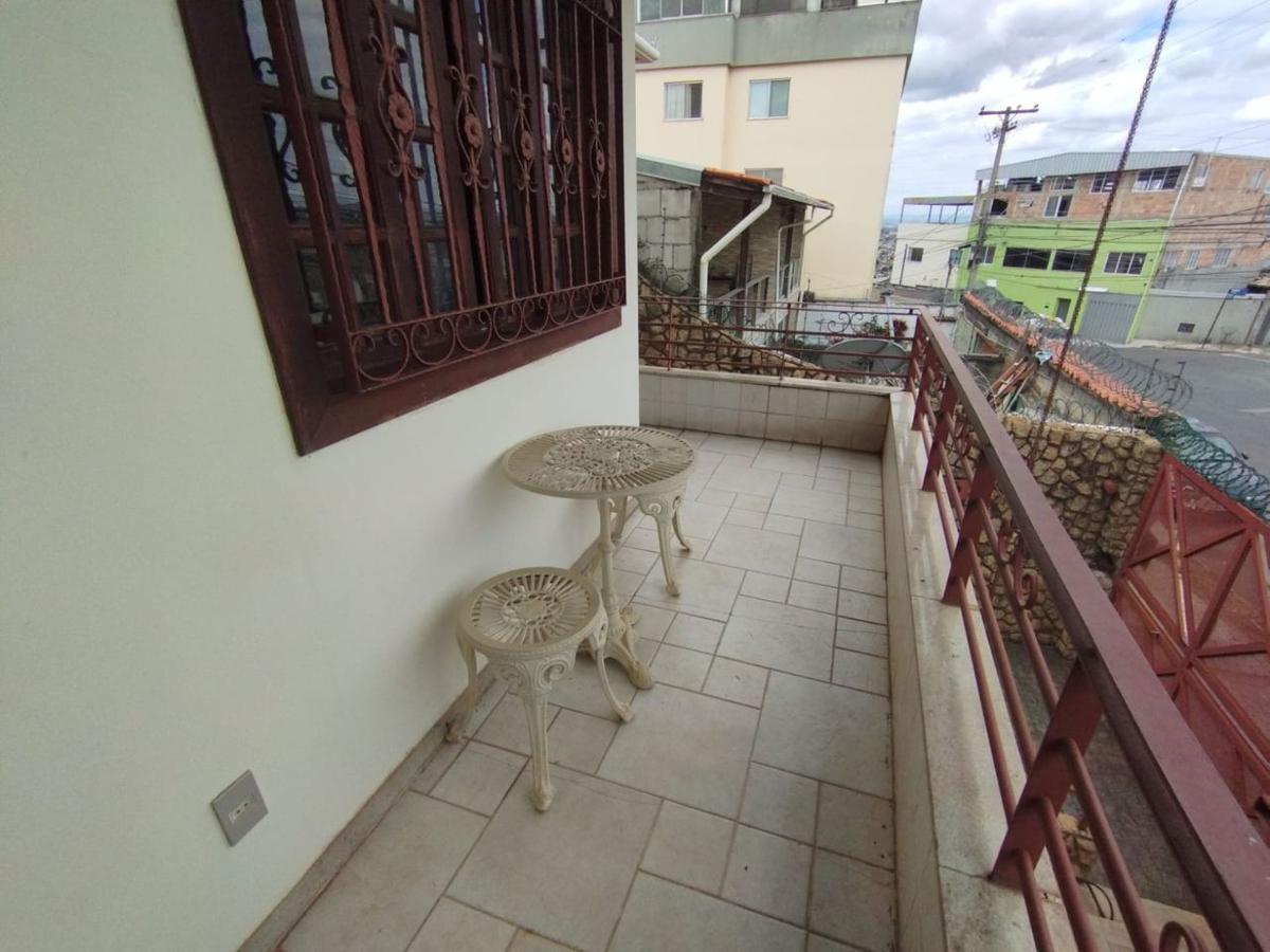 Casa, Fernão Dias, 3 Quartos, 6 Vagas, 1 Suíte