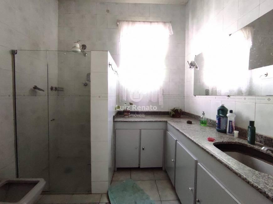 Casa, Floresta, 3 Quartos, 4 Vagas, 1 Suíte