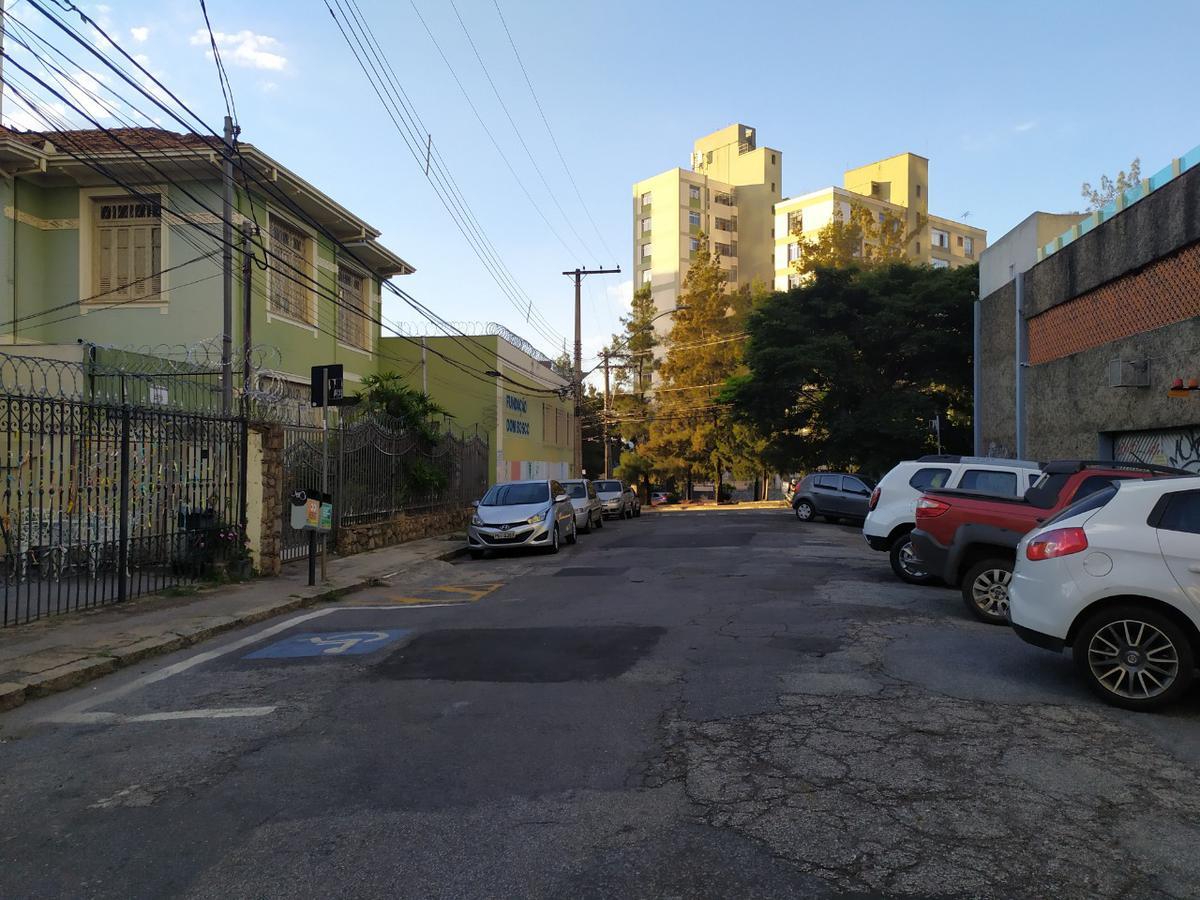 Prédio, Floresta, 0 Quarto, 8 Vagas