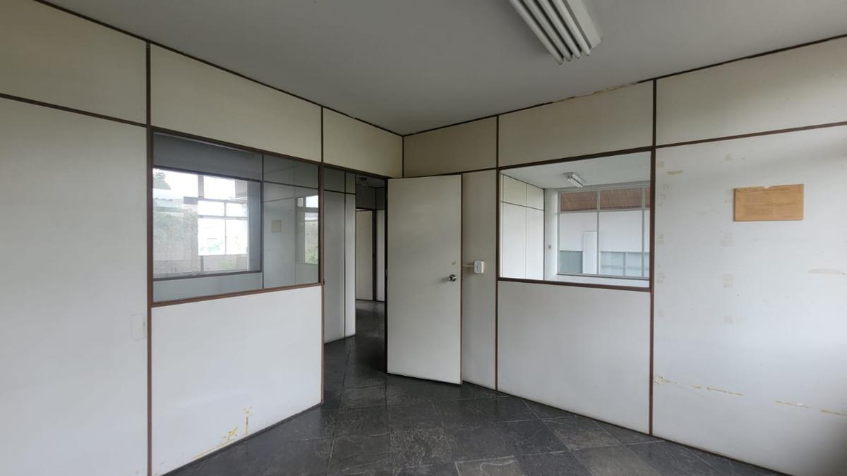 Prédio, São Francisco, 0 Quarto, 0 Vaga