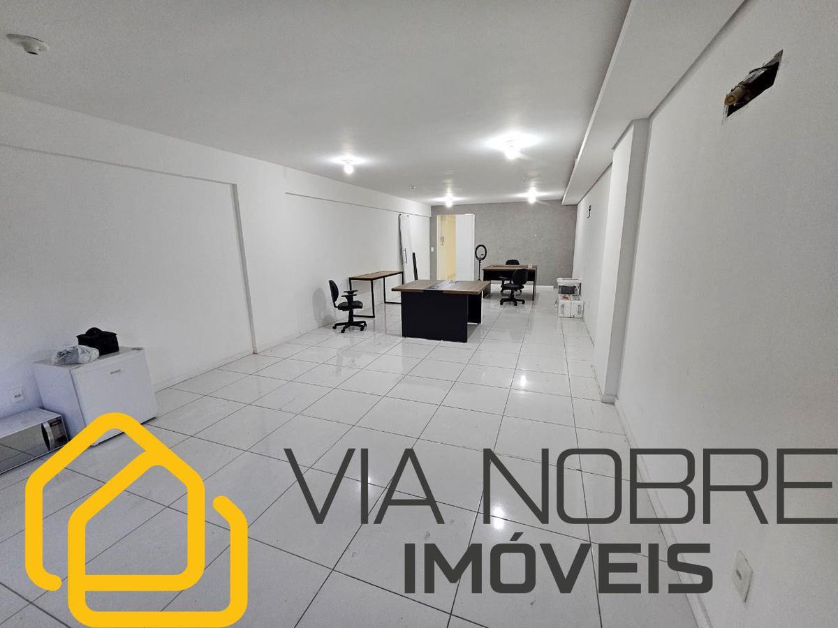 Sala, Barro Preto