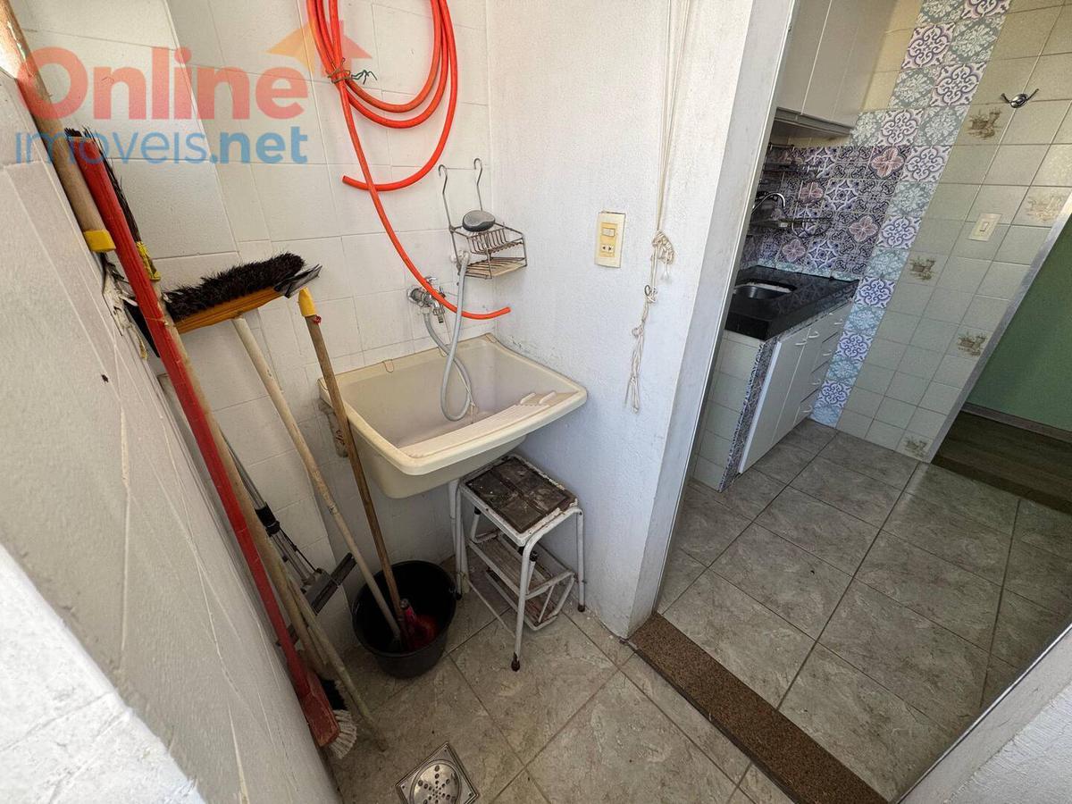 Apartamento, Sagrada Família, 2 Quartos, 0 Vaga, 0 Suíte