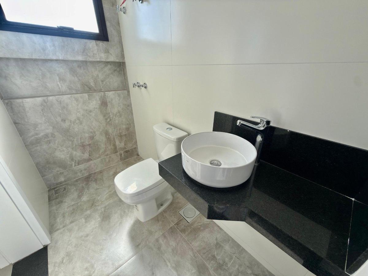 Cobertura, Planalto, 4 Quartos, 2 Vagas, 2 Suítes