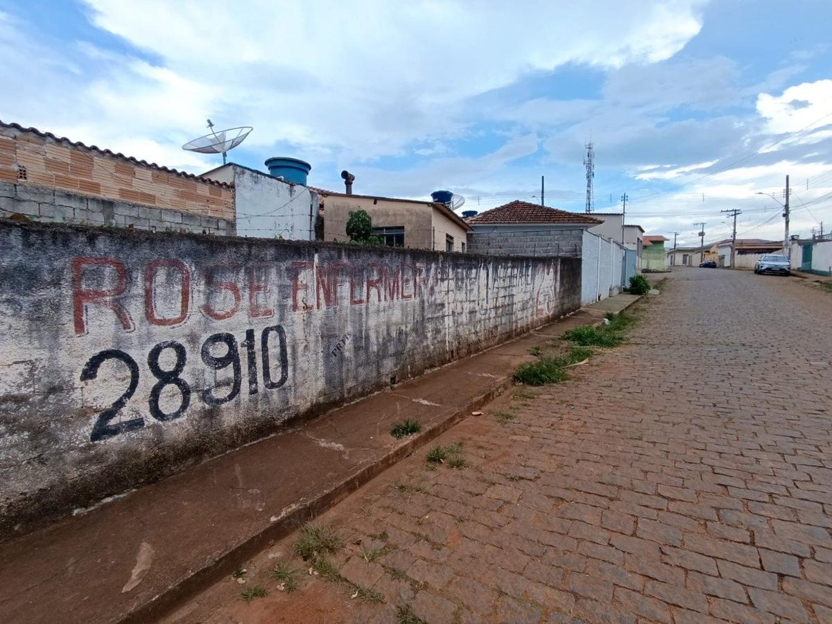 Casa, Centro, 2 Quartos, 1 Vaga