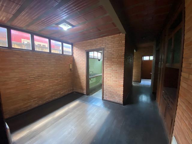 Casa, São José, 4 Quartos, 6 Vagas, 1 Suíte
