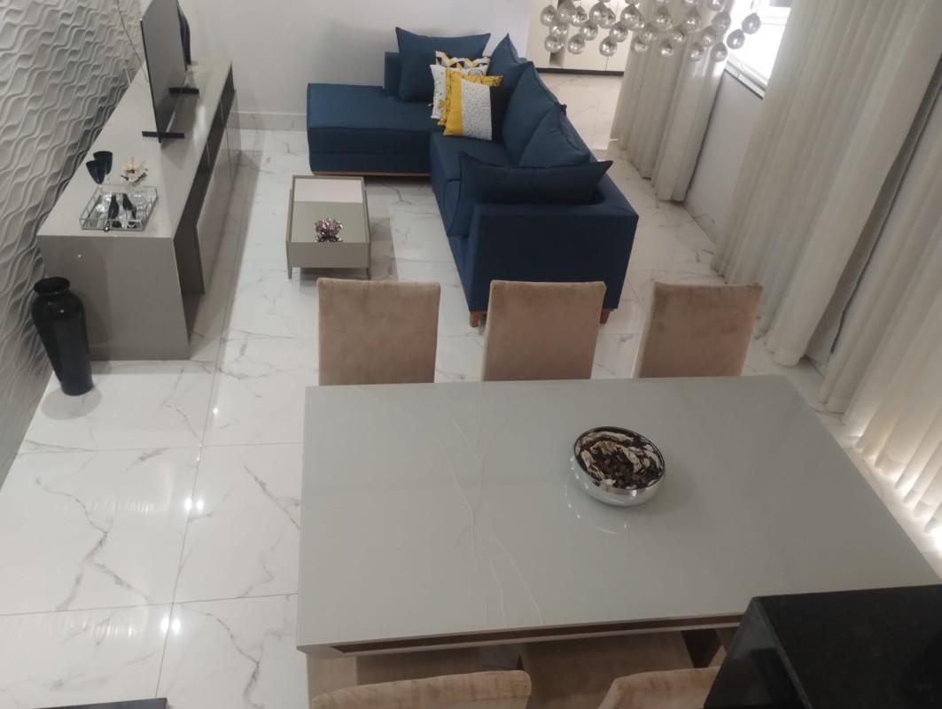 Casa, Centro, 3 Quartos, 4 Vagas, 2 Suítes