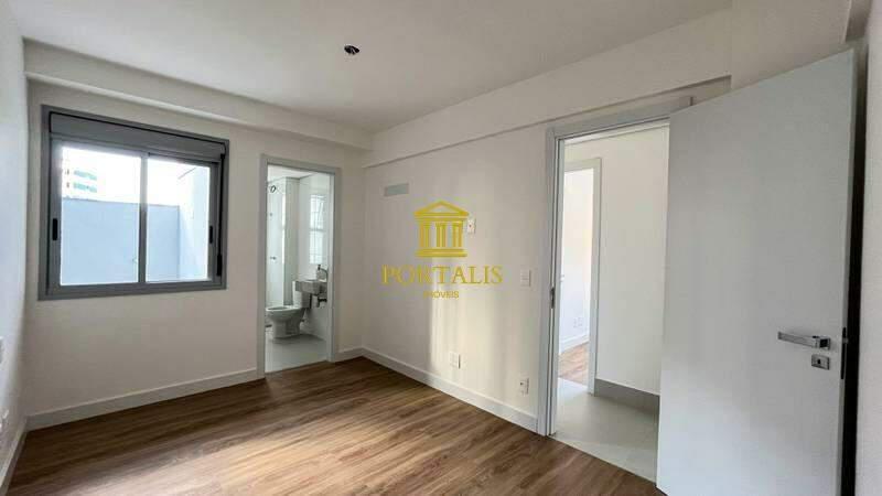 Apartamento, Sagrada Família, 3 Quartos, 2 Vagas, 1 Suíte