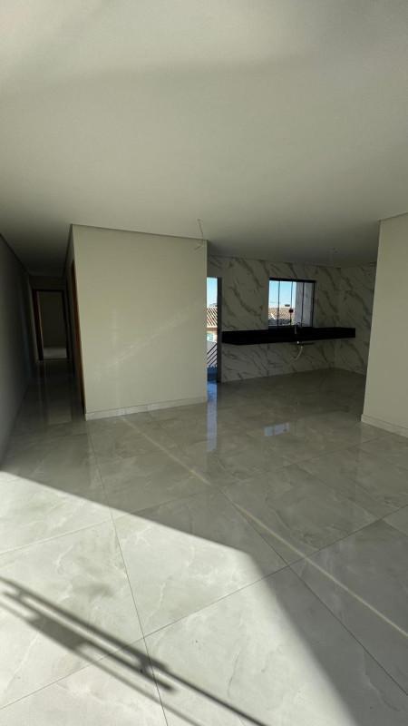 Casa, Nacional, 2 Quartos, 1 Vaga, 1 Suíte