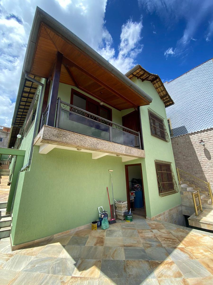 Casa, Concórdia, 4 Quartos, 2 Vagas, 1 Suíte