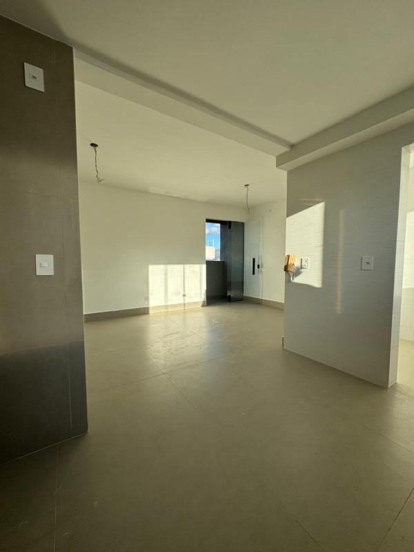 Apartamento, Sagrada Família, 3 Quartos, 2 Vagas, 1 Suíte