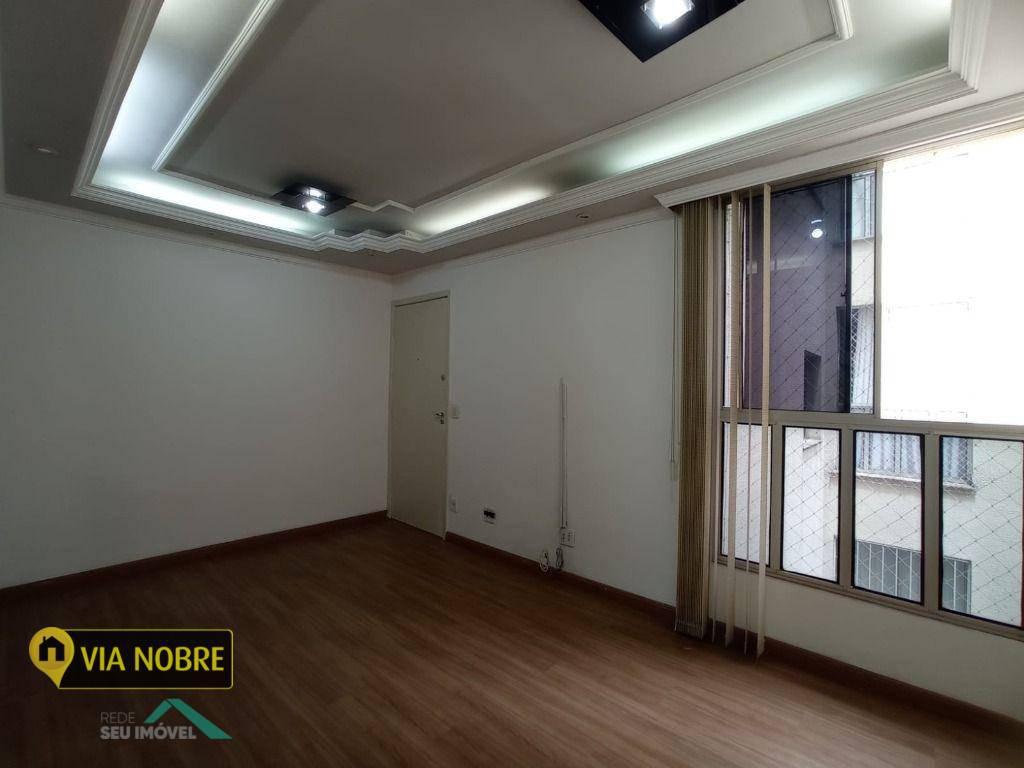 Apartamento, Cabral, 2 Quartos, 1 Vaga