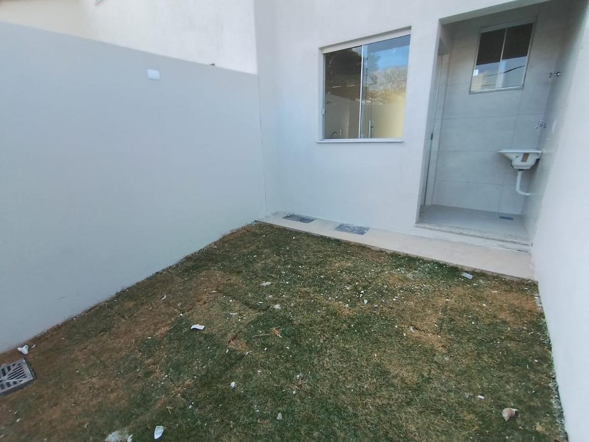 Casa, Piratininga (venda Nova), 2 Quartos, 1 Vaga, 2 Suítes