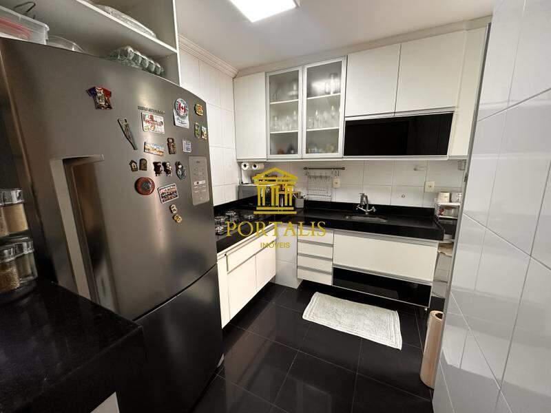 Casa, Fernão Dias, 3 Quartos, 2 Vagas, 1 Suíte