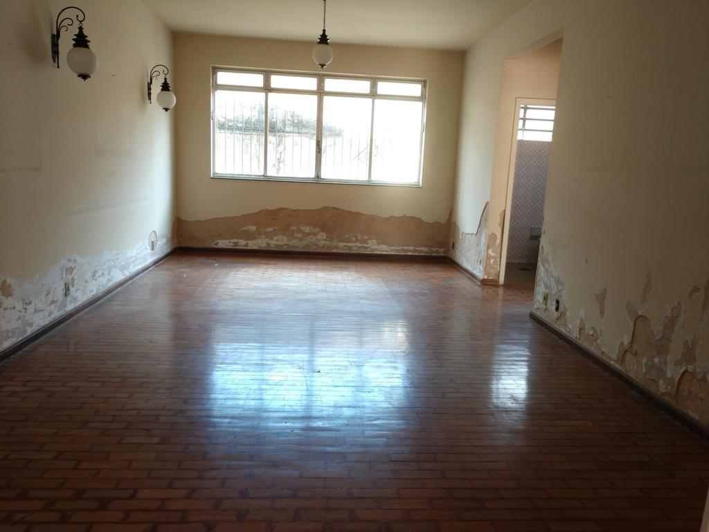 Casa, Gutierrez, 5 Quartos, 4 Vagas, 1 Suíte