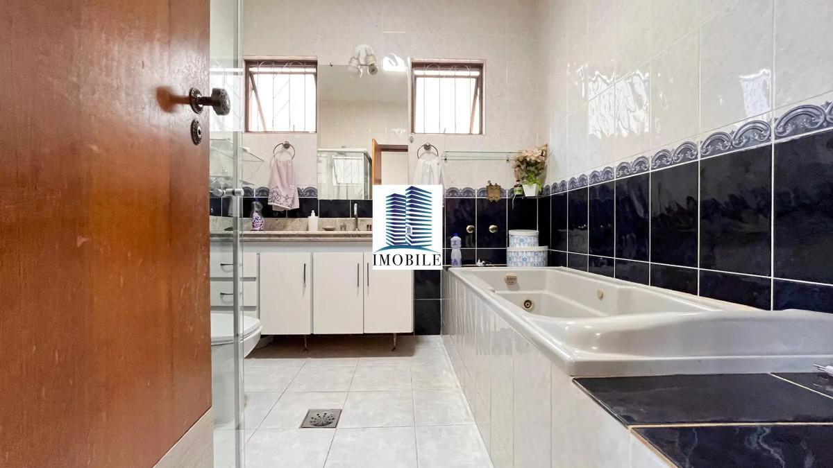 Casa, Santa Lúcia, 4 Quartos, 4 Vagas, 2 Suítes