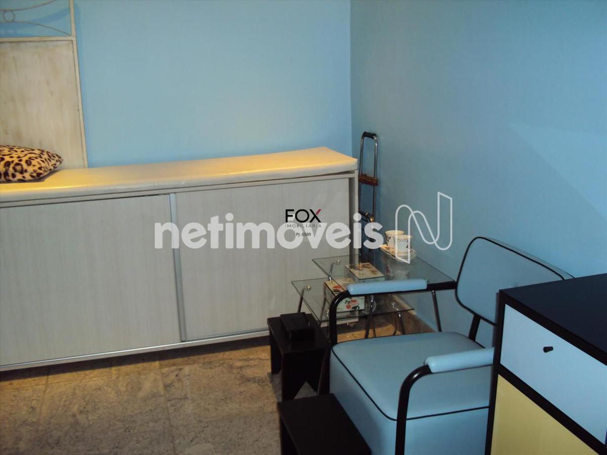 Sala, Barro Preto, 0 Quarto, 2 Vagas