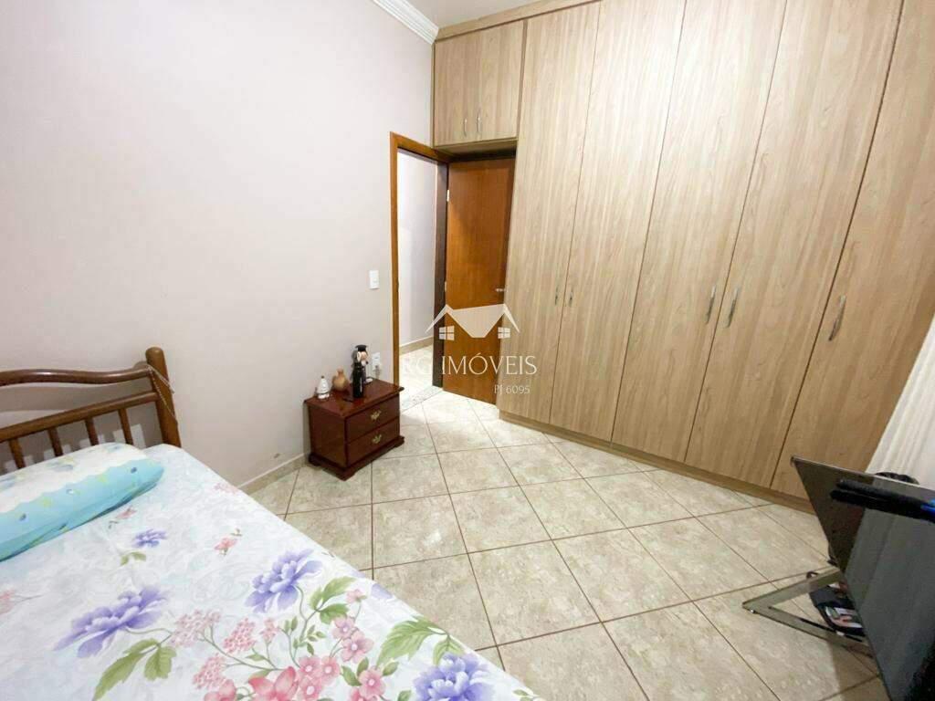 Casa, Milionários, 3 Quartos, 5 Vagas, 1 Suíte