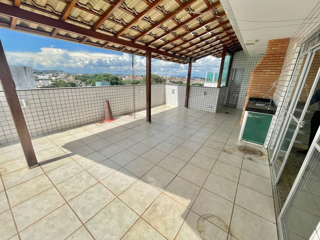 Cobertura, São Luiz (pampulha), 4 Quartos, 2 Vagas, 2 Suítes