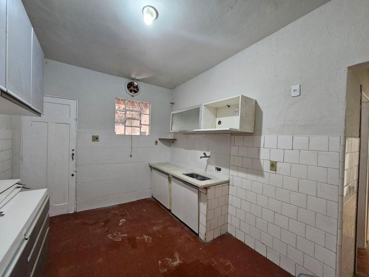 Casa, Renascença, 2 Quartos, 2 Vagas