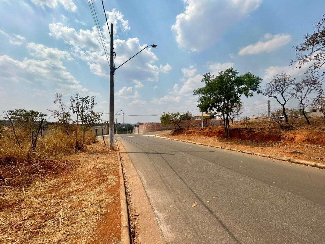 Lote, Vila dos Ipês, 0 Quarto, 0 Vaga