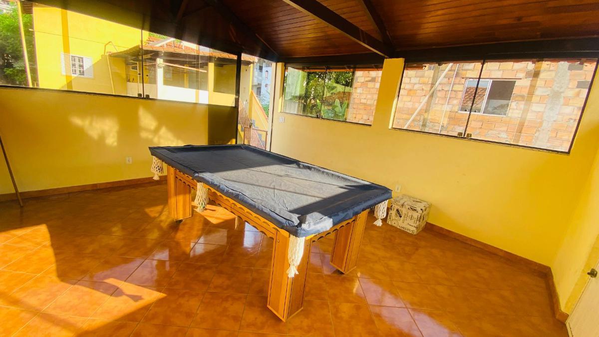 Casa, Santa Maria, 4 Quartos, 6 Vagas, 3 Suítes